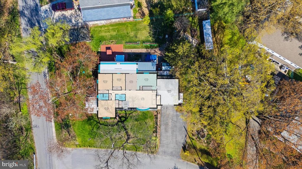 Image 64 of property listing at 114 2ND AVE N, Glen Burnie, MD 21061