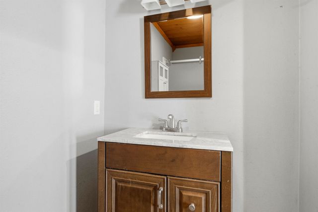 203 Pirate Ave E, Longview, TX 75604