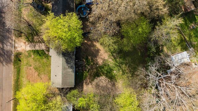 203 Pirate Ave E, Longview, TX 75604