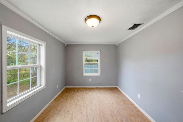 203 Pirate Ave E, Longview, TX 75604