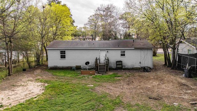 203 Pirate Ave E, Longview, TX 75604