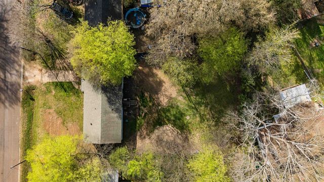 203 Pirate Ave E, Longview, TX 75604