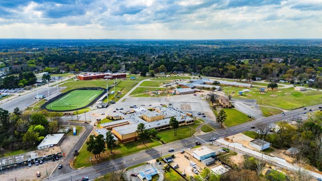 203 Pirate Ave E, Longview, TX 75604