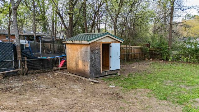 203 Pirate Ave E, Longview, TX 75604