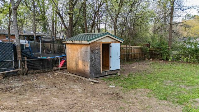 203 Pirate Ave E, Longview, TX 75604