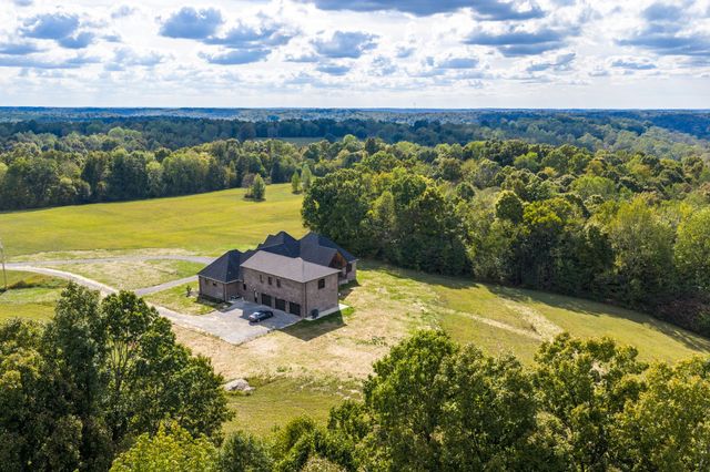 120 Hummingbird Meadows Rd, Palmyra, TN 37142