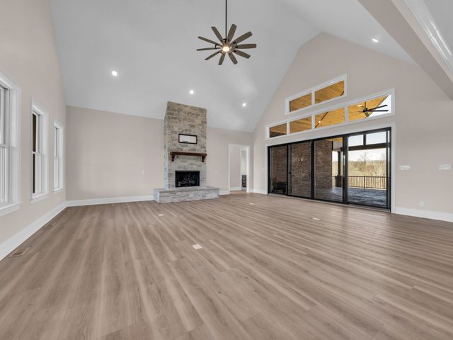 120 Hummingbird Meadows Rd, Palmyra, TN 37142