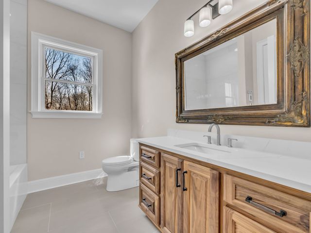 120 Hummingbird Meadows Rd, Palmyra, TN 37142