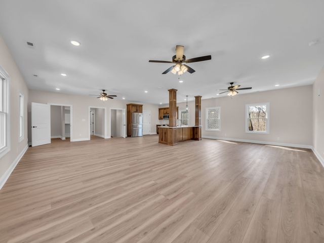 120 Hummingbird Meadows Rd, Palmyra, TN 37142