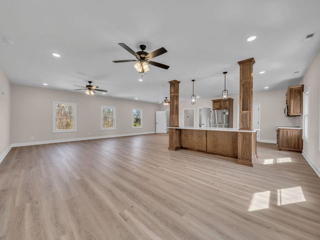 120 Hummingbird Meadows Rd, Palmyra, TN 37142