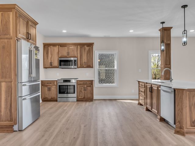 120 Hummingbird Meadows Rd, Palmyra, TN 37142