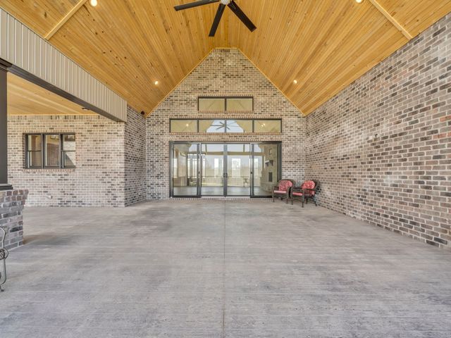 120 Hummingbird Meadows Rd, Palmyra, TN 37142