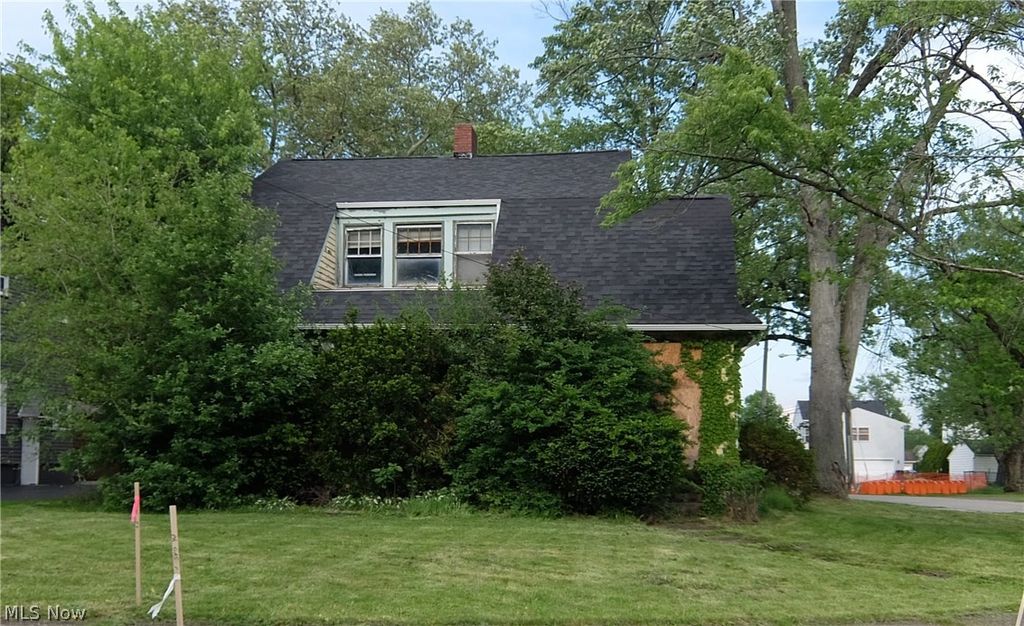 249 Central Parkway Avenue SE, Warren, OH 44483