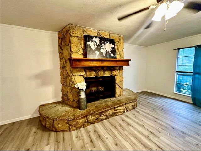 1008 Brockman Street, Sweeny, TX 77480
