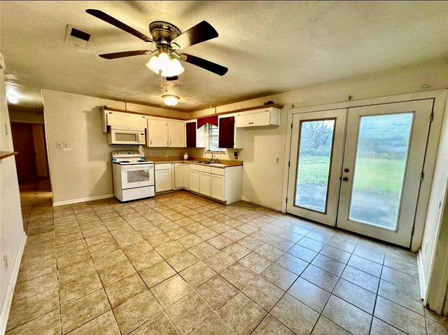 1008 Brockman Street, Sweeny, TX 77480