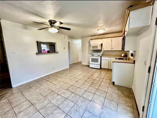 1008 Brockman Street, Sweeny, TX 77480