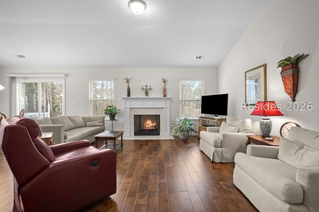 112 Lakeway Dr, Bluffton, SC 29910