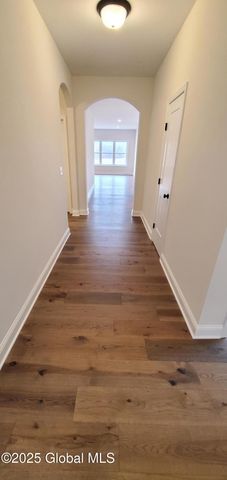 43 McBride Road, Halfmoon, NY 12065