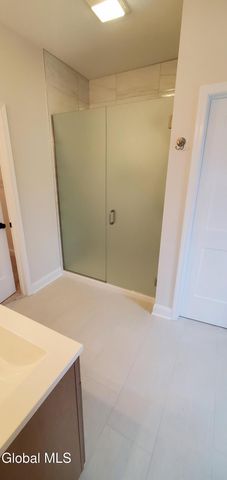 43 McBride Road, Halfmoon, NY 12065