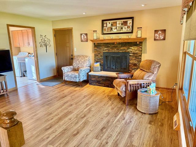 W227S7710 Oakview DRIVE, Big Bend, WI 53103