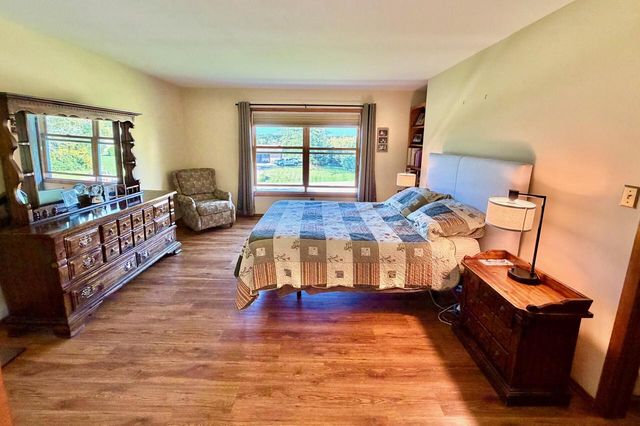 W227S7710 Oakview DRIVE, Big Bend, WI 53103