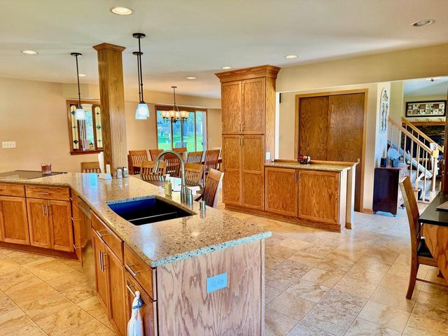 W227S7710 Oakview DRIVE, Big Bend, WI 53103