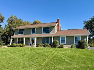 W227S7710 Oakview DRIVE, Big Bend, WI 53103