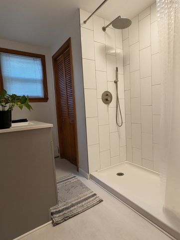 47 Ellisville Dr, Plymouth, MA 02360