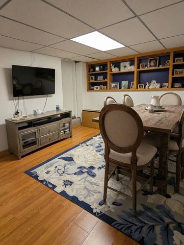 47 Ellisville Dr, Plymouth, MA 02360