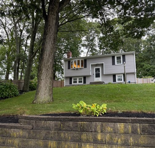 47 Ellisville Dr, Plymouth, MA 02360