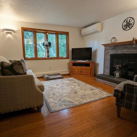 47 Ellisville Dr, Plymouth, MA 02360