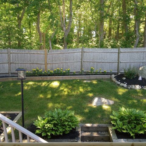47 Ellisville Dr, Plymouth, MA 02360