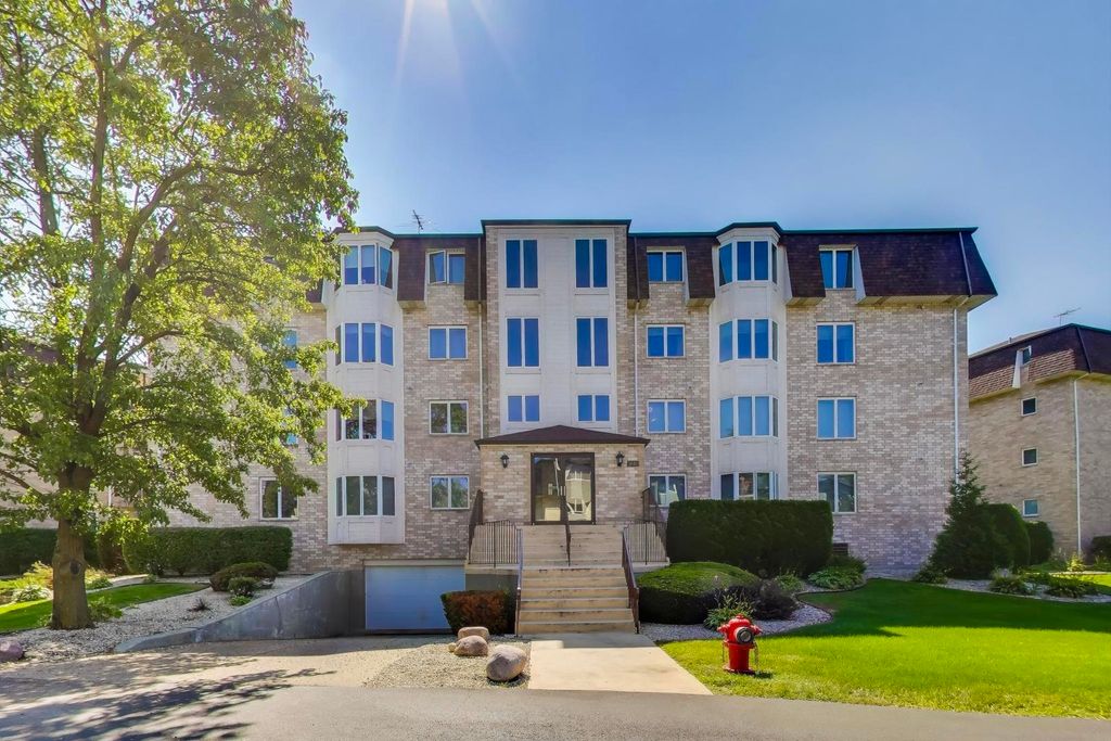 3640 186th Street 204, Lansing, IL 60438