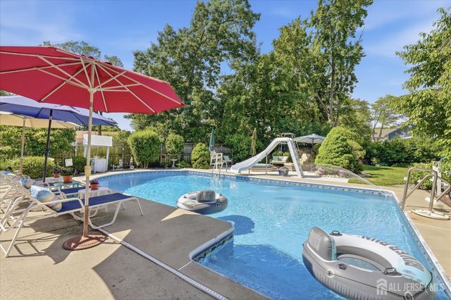 902 10th Street, Union Beach, NJ 07735
