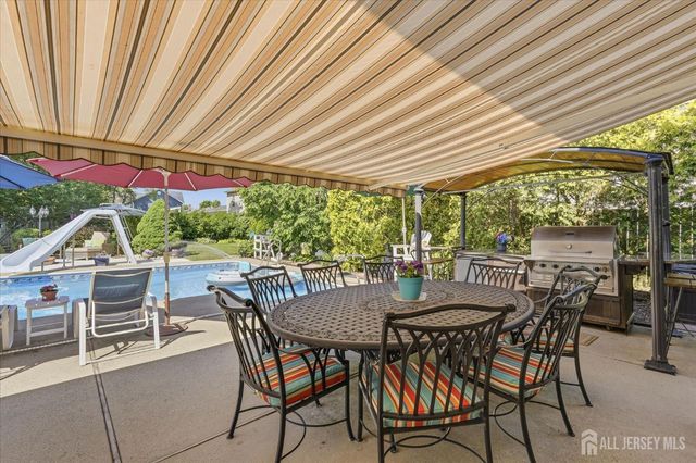 902 10th Street, Union Beach, NJ 07735