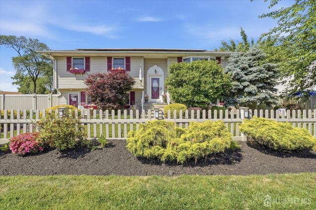 902 10th Street, Union Beach, NJ 07735