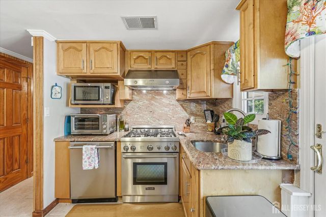 902 10th Street, Union Beach, NJ 07735