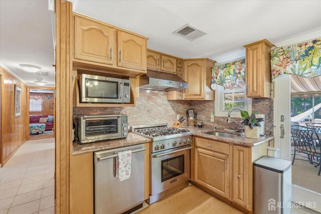 902 10th Street, Union Beach, NJ 07735