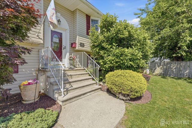 902 10th Street, Union Beach, NJ 07735
