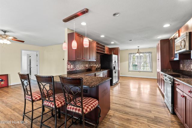 175 Thomas Loop Road, Jacksonville, NC 28540