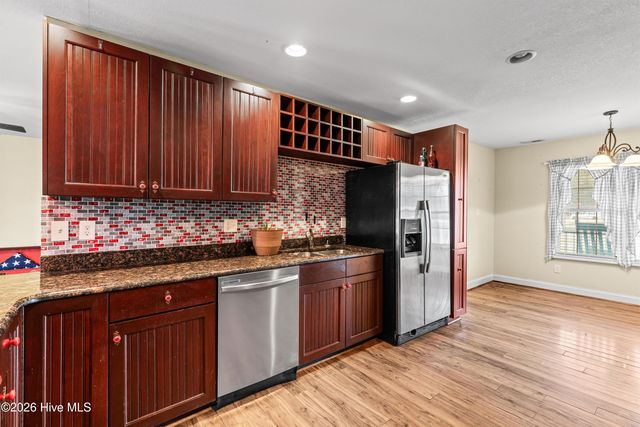 175 Thomas Loop Road, Jacksonville, NC 28540