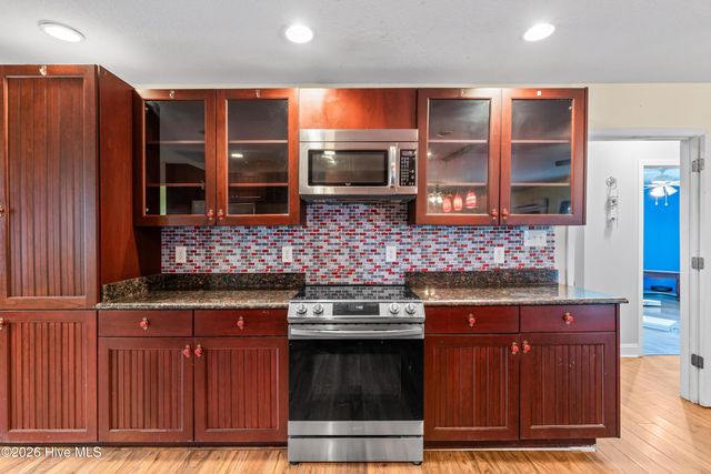 175 Thomas Loop Road, Jacksonville, NC 28540