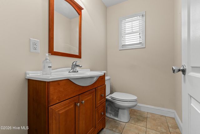 175 Thomas Loop Road, Jacksonville, NC 28540