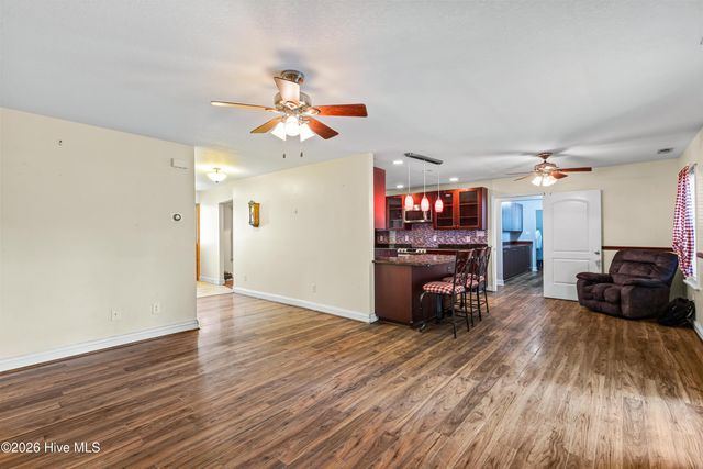 175 Thomas Loop Road, Jacksonville, NC 28540