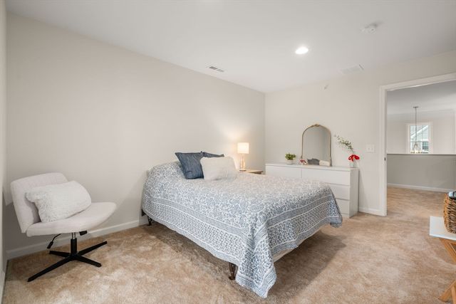 56 Shannon Way 56, Upton, MA 01568