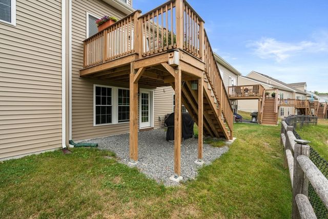 56 Shannon Way 56, Upton, MA 01568