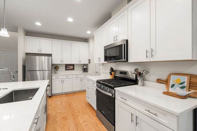 56 Shannon Way 56, Upton, MA 01568