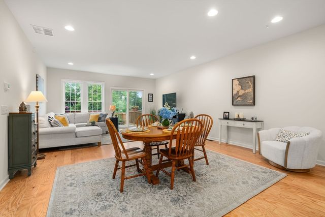 56 Shannon Way 56, Upton, MA 01568