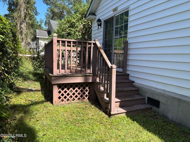 5 Wateree Court, Beaufort, SC 29902