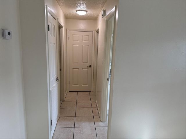 822 S LONE OAK DRIVE B, Leesburg, FL 34748